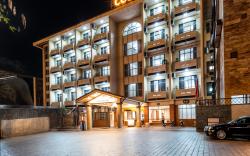 CCT Luxury Hotel