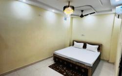 Goroomgo Kashi Residency Varanasi - Near Assi Ghat