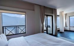 Nana Mountain Resort Mt. Annapurna View