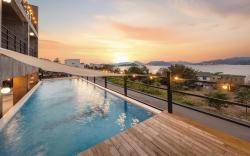 Geoje Ahat Spa Pension