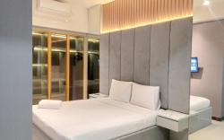 Spacious Luxury 1BR Vida View Makassar By Travelio