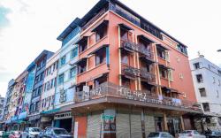 OYO 210 Hotel Five 2