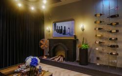 The Velvet Retreat/Duplex/Bathtub/ Romance date