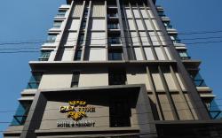 Casa Luxe Hotel and Resident