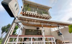 Tipsy Sea View Apartment