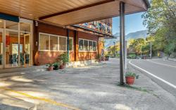 Qingjng star morning guesthouse