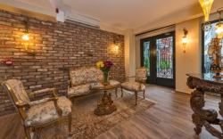 Corner Garden Hotel