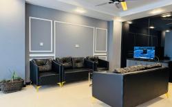 Luxvill Hotel