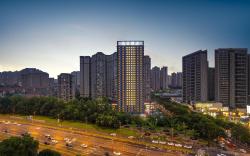 Atour Hotel Chengdu Longquan Shimao Plaza