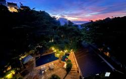 Amor 2 Bedroom Loft with Jacuzzi