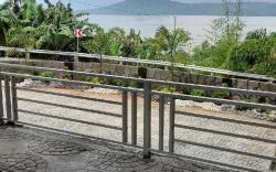Private Resort Overlooking Taal Lake 