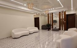 Royal Grand Hotel & Suites Rooms 