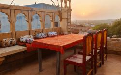 Nomadic Backpackers Hostel 