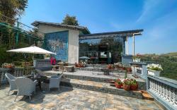 The Bluedoor-A Riverside Luxe Villa in Dehradun