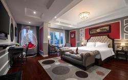Acoustic Hotel & Spa