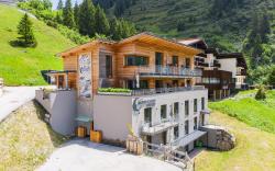 Mondschein Hotel & Chalet