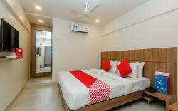 OYO 13857 Hotel Imperial