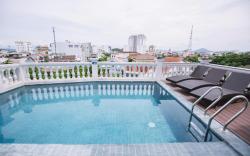 THE ORCHID PREMIUM HOTEL 