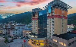 Grand Madison Hotel Kangding New City Kamba