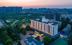 Madison Hotel Zhengzhou Jinshui Agricultural University
