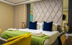 Mphoentle Properties Ellipse Waterfall