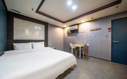 Changwon Jungangdong Paradise