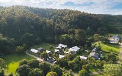 Mae On Craft & Camp