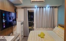 Fully interiored and plush 1 br at SM Southmall