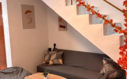 Eko's Crib: Stay, Relax & Play
