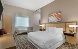 Best Western Plus Pearland/Houston Medical Center Hotel
