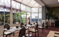 The Originals Boutique, Hôtel Auberge du Forgeron, Lille Sud