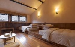 Hangzhou Eight Blessings Inn