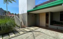 Ngumbara House