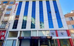 grand life hotel