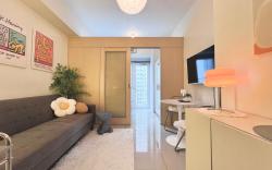 Fun Pop-Art flat in Makati