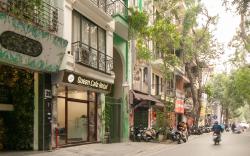 QUEEN CAFE HOTEL 