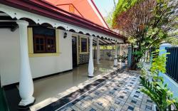 Canal View Cottage