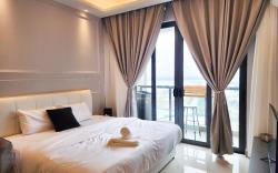 R & F Princess Cove by CK Homestay ( phase 2 )