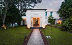 Heavensa Luxury Villas and Suites by The Clarks
