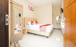 OYO 331 Osuko Residence