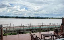 Pawnprathan Riverside House