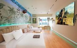 Mount Austin@Jungle Cinema Home 4pax with Bathtub