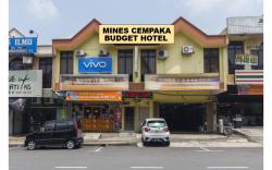 Mines Cempaka Budget Hotel