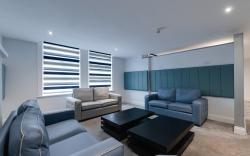 Temple Court Cavern Quarter 2-BR City Centre Apt