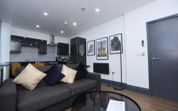 New Oxford House 2 Bedroom City Centre Apartment