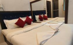 Hotel K D PALACE