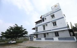 Brindavan Villa Near Big Banyan Tree