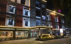 NEW NURIS HOTEL