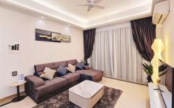 R&F Princess Cove Seaview Apartment by Zylo House