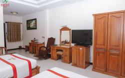 Din Ky Hotel Gate of Welcome Binh Duong